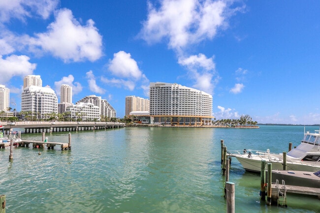 999 Brickell Bay Dr, Unit 1206 in Miami, FL - Building Photo - Building Photo