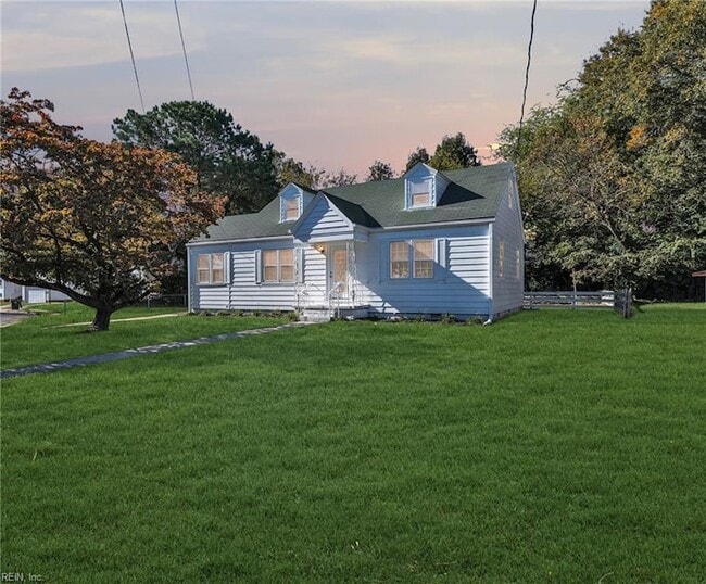 1345 E Norcova Dr in Norfolk, VA - Building Photo - Building Photo