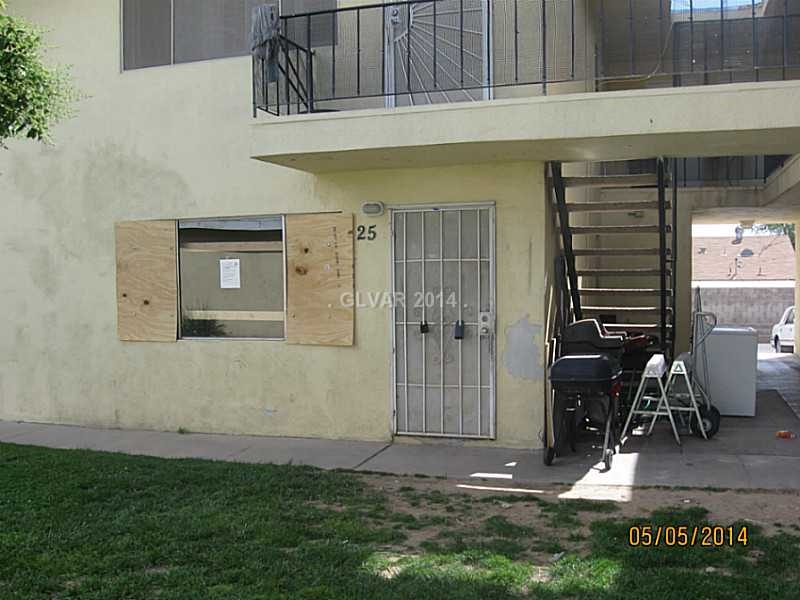 6253 W Washington Ave in Las Vegas, NV - Building Photo