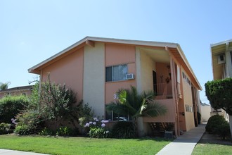 3912 Green Ave in Los Alamitos, CA - Building Photo - Primary Photo