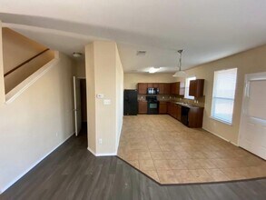 5905 Adair Dr in Austin, TX - Building Photo - Building Photo