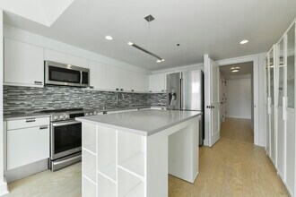 220 Boylston St, Unit 8010 in Boston, MA - Building Photo - Building Photo