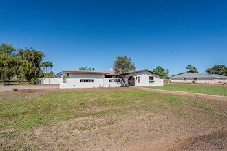 834 N Constellation Way in Gilbert, AZ - Building Photo - Building Photo