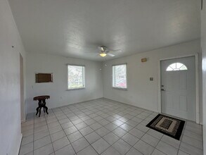 8265 Shumock Ave in North Port, FL - Building Photo - Building Photo