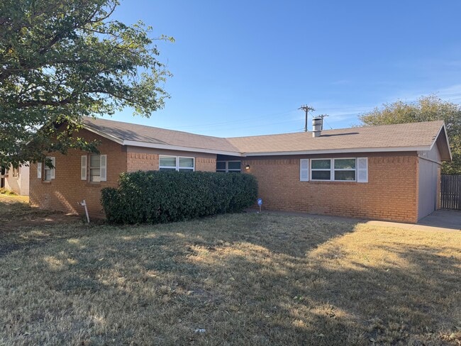 property at 5412 39th Dr