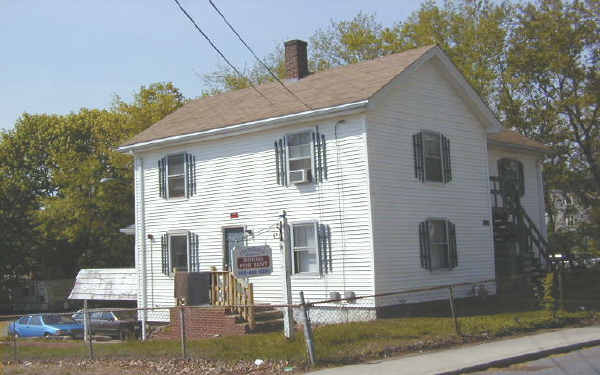 34 Central St in Marlborough, MA - Building Photo