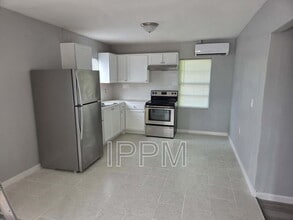 1141 W Acacia Ave in Alamo, TX - Building Photo - Building Photo