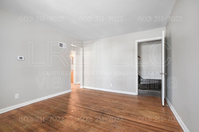 3908 Greenwood Ave in Louisville, KY - Building Photo - Building Photo