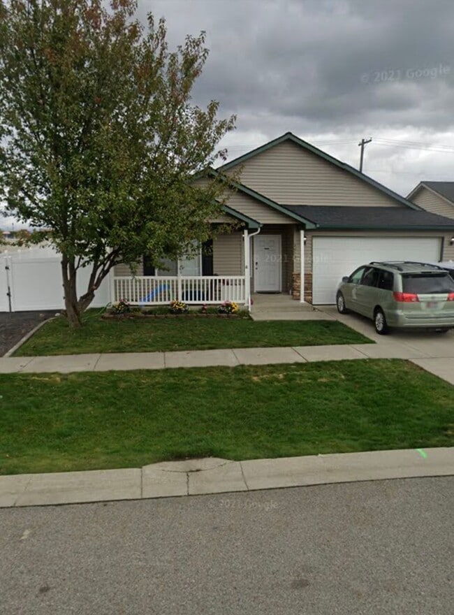 property at 2013 Wagon Trail Loop
