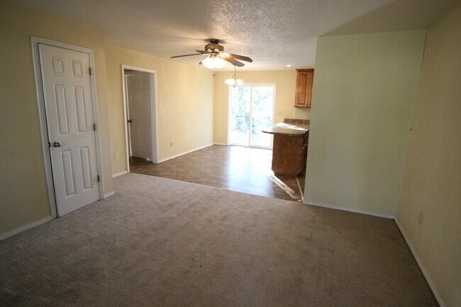 506 S Jefferson St-Unit -B in Diamond, MO - Foto de edificio - Building Photo