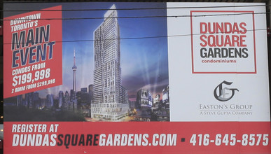 Dundas Square Gardens in Toronto, ON - Building Photo - Building Photo