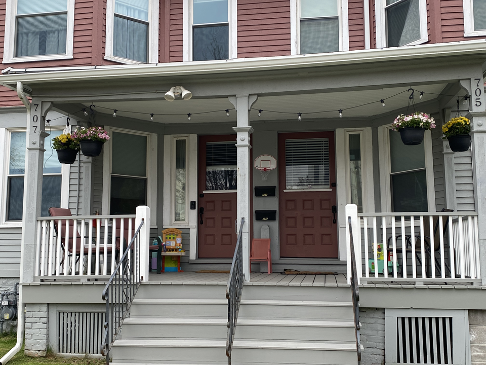 707 Averill Ave in Rochester, NY - Foto de edificio