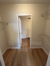 140 Asher Rd in Kelowna, BC - Building Photo - Building Photo