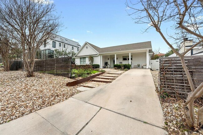 2802 Warren St in Austin, TX - Building Photo - Building Photo