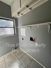 808 N Wolfe Ln in Ada, OK - Building Photo - Building Photo