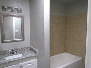 8902 Davis St in Rowlett, TX - Building Photo - Building Photo