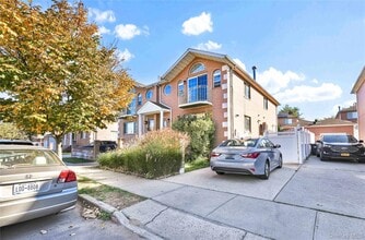 88-20 70th Rd in Queens, NY - Building Photo - Building Photo