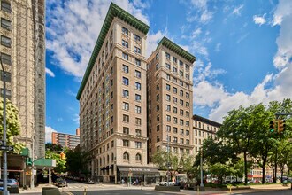 Borchard Apartments in New York, NY - Building Photo - Building Photo