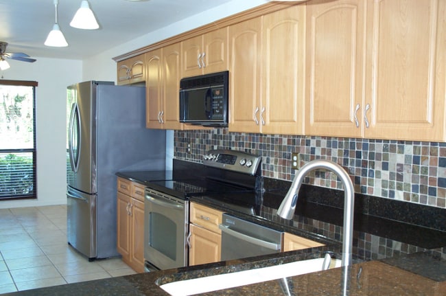 property at 4440 Chantelle Dr