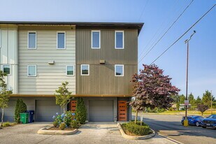 1815 SW 96th Ln in Seattle, WA - Building Photo