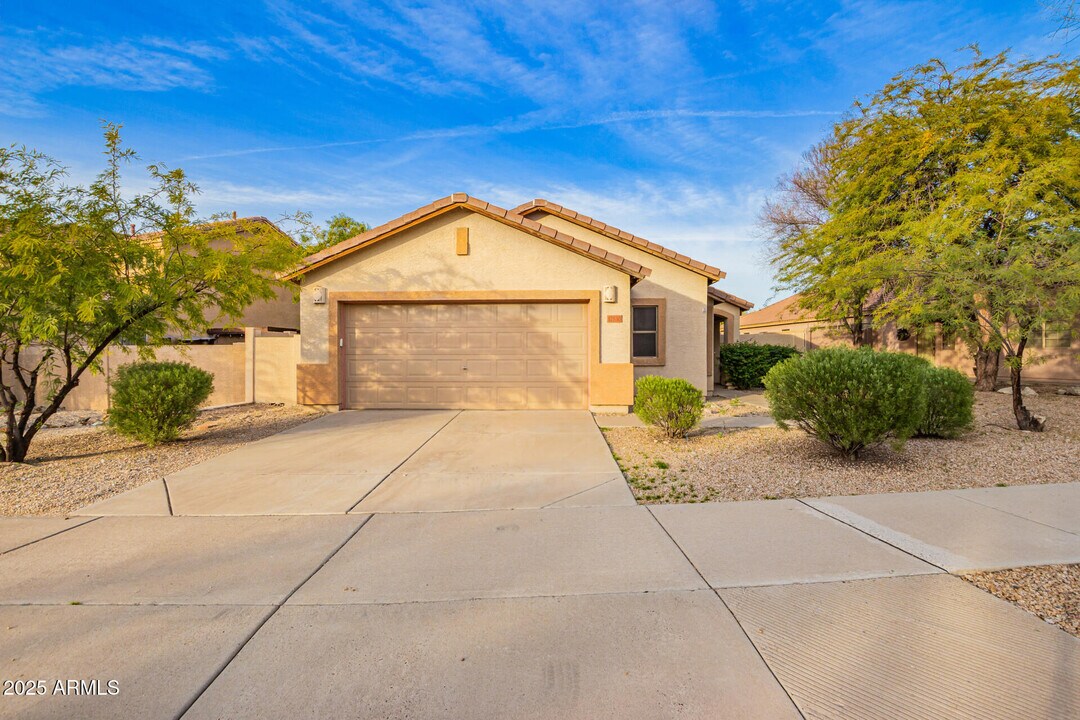 17530 W Wind Drift Ct in Goodyear, AZ - Building Photo