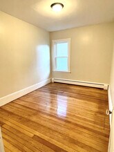 377 Brook St in New Bedford, MA - Building Photo - Building Photo