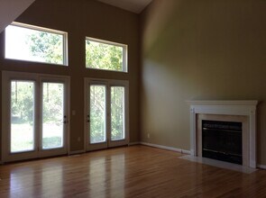 10190 Meadowknoll Dr in Loveland, OH - Foto de edificio - Building Photo