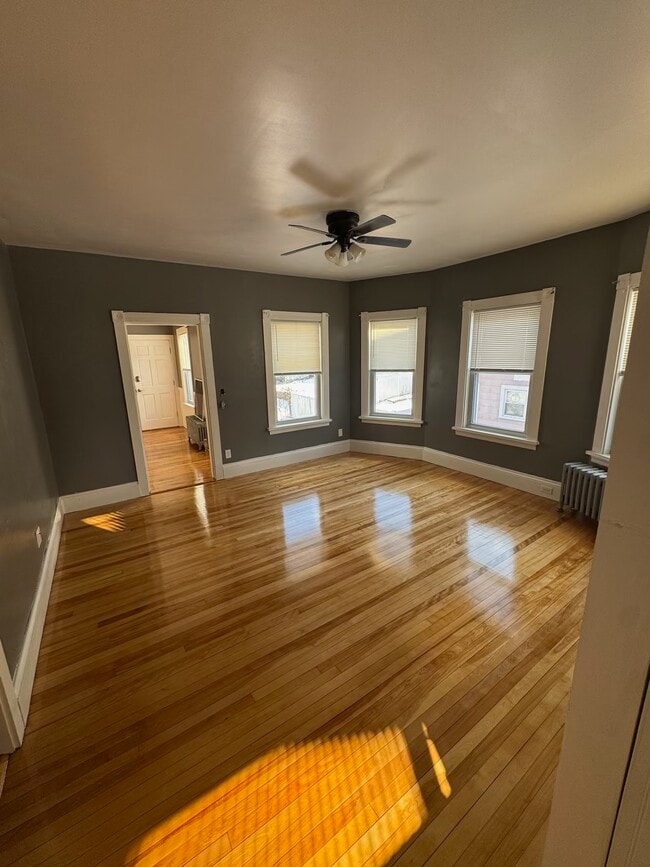 95 Bradford Ave, Unit 2