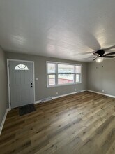 2213 Roland Dr in Champaign, IL - Building Photo - Building Photo