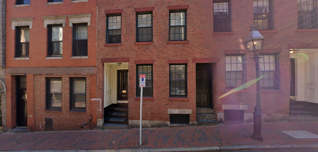 61 Joy St, Unit 3 in Boston, MA - Building Photo - Building Photo