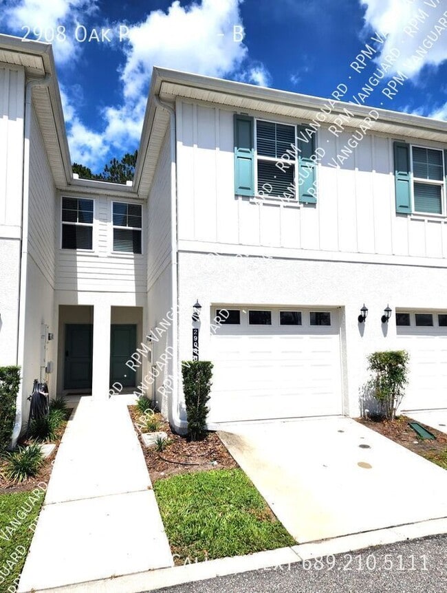 property at 2908 Oak Park Way