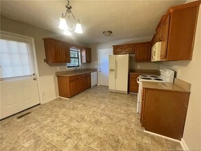6916 Kizer Dr in Fayetteville, NC - Building Photo - Building Photo