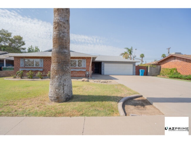 3619 W Stella Ln in Phoenix, AZ - Building Photo - Building Photo