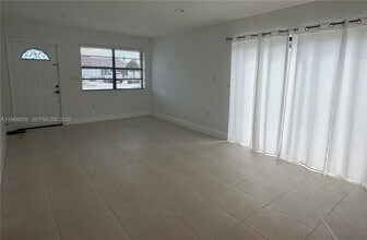 426 NW 134th Ct in Miami, FL - Building Photo - Building Photo