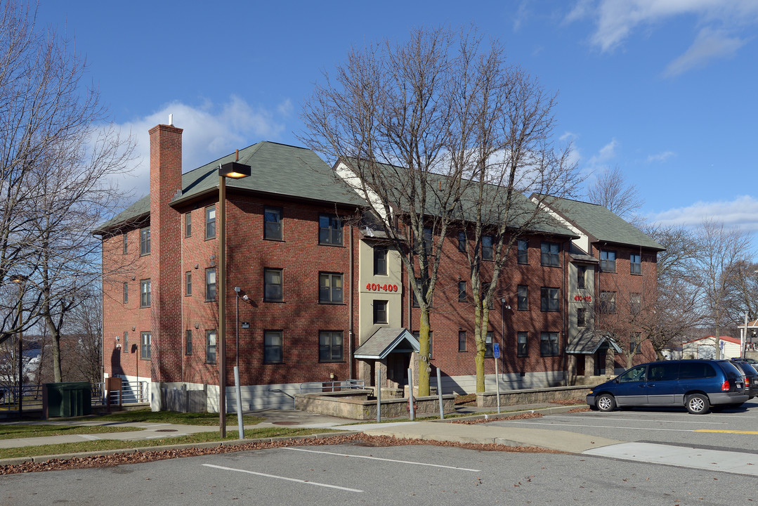 Heritage Heights in Fall River, MA - Building Photo