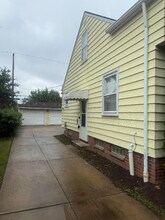 13583 Shady Oak Blvd in Garfield Heights, OH - Building Photo - Building Photo