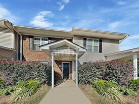 67 Wolf Creek Ln in Lillington, NC - Building Photo