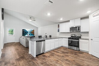 274 Sparrowhawk in San Antonio, TX - Building Photo - Building Photo