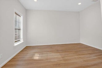 5023 Village Fountain Pl in Centreville, VA - Building Photo - Building Photo