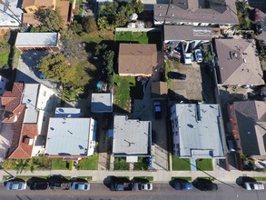 4611 W 18th St in Los Angeles, CA - Foto de edificio - Building Photo