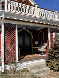 107 Asbury Ave in Ocean Grove, NJ - Foto de edificio - Building Photo