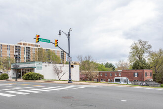 2400 Columbia Pike in Arlington, VA - Building Photo - Building Photo