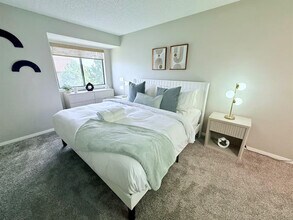 6380 S Boston St in Greenwood Village, CO - Foto de edificio - Building Photo