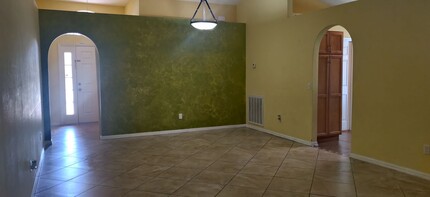 3901 Sunset Cove Dr in Port Orange, FL - Building Photo - Building Photo