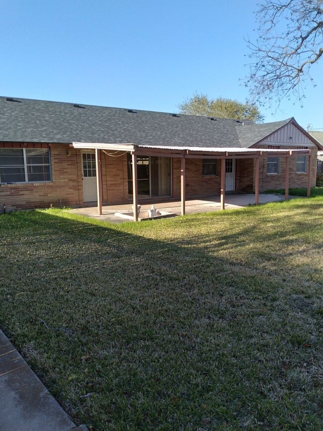 905 Carmel Pkwy in Corpus Christi, TX - Building Photo - Building Photo