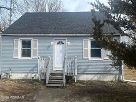 1033 Atlantic City Blvd in Berkeley Township, NJ - Building Photo