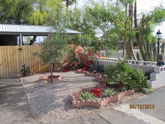 Desert Queen Mobile Home Park in Apache Junction, AZ - Building Photo - Building Photo