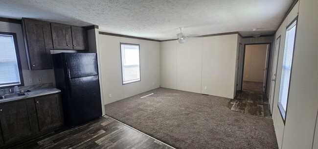 165 Birch Ct in Belleville, MI - Building Photo - Building Photo