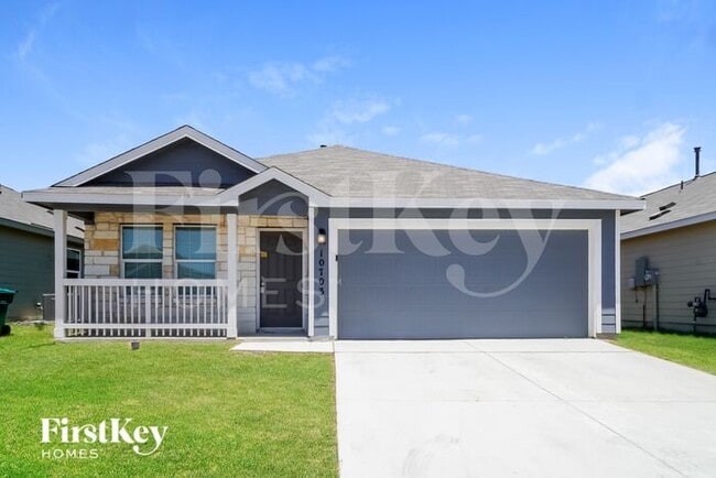 10703 Vinateros Dr in Converse, TX - Building Photo - Building Photo