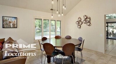 1806 Discovery Village Ln in Gold River, CA - Building Photo - Building Photo